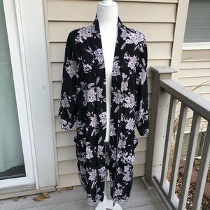 Spiritual Gangster - Maya Black Floral Kimono